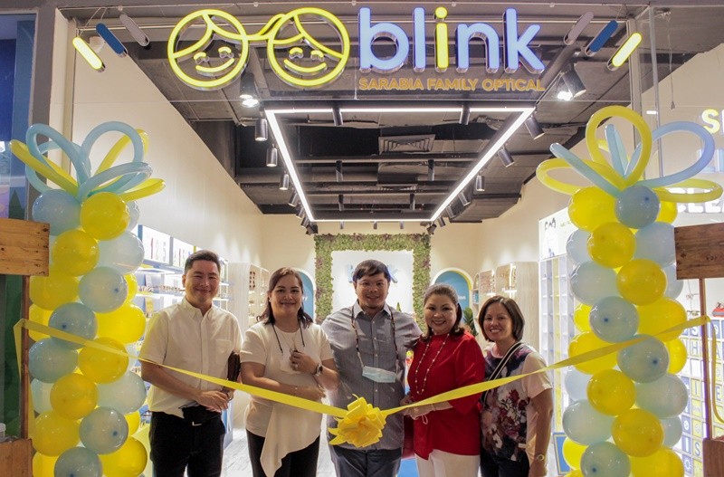 blink-sarabia-family-optical-opened-its-first-store-in-sm-megamall